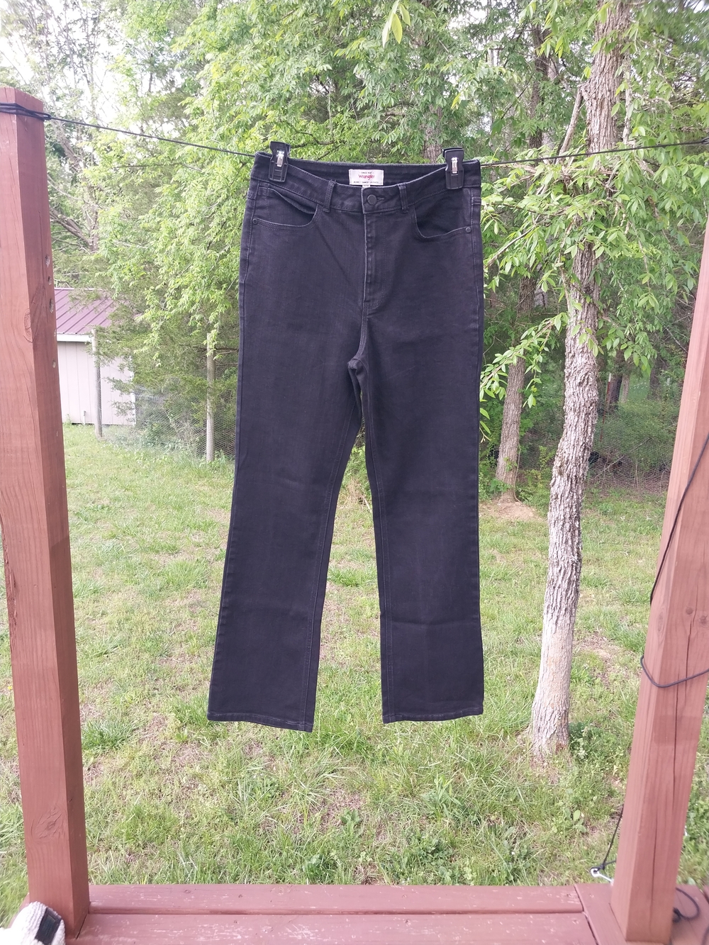 Wrangler Women’s Boot Cut Jeans in Black